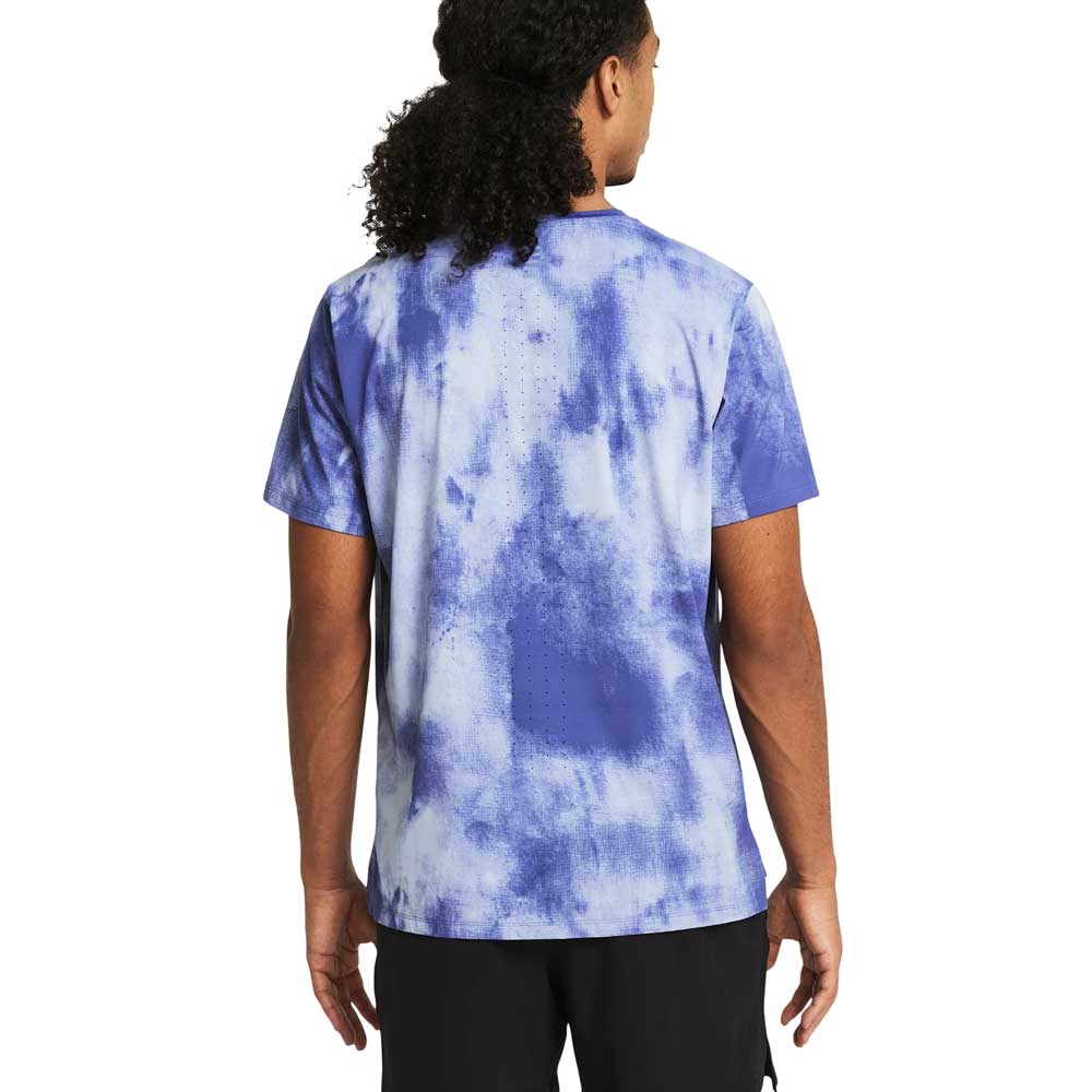 Playera Manga Corta Under Armour para Hombre Launch Elite Wash SS Morado