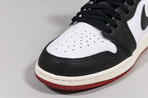 Air Jordan 1 High OG 'Black Toe' (GS)