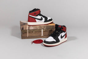 Air Jordan 1 High OG 'Black Toe' (GS)