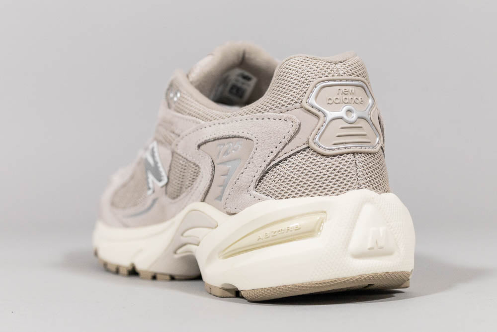 New Balance 725V1 'Beige'