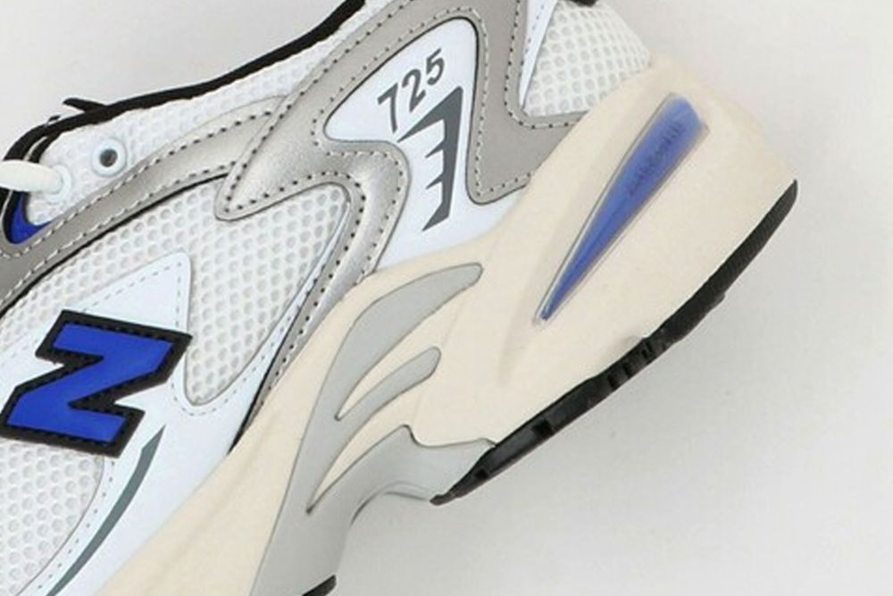 New Balance 725 'White and Blue'