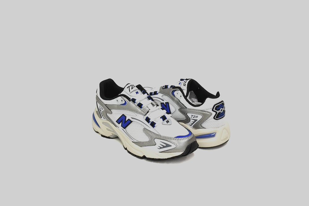 New Balance 725 'White and Blue'