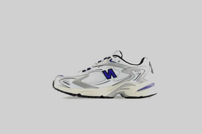 New Balance 725 'White and Blue'